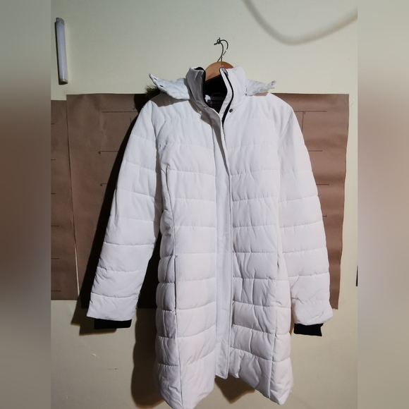 Brand new Long white puffer coat - Picture 2 of 4